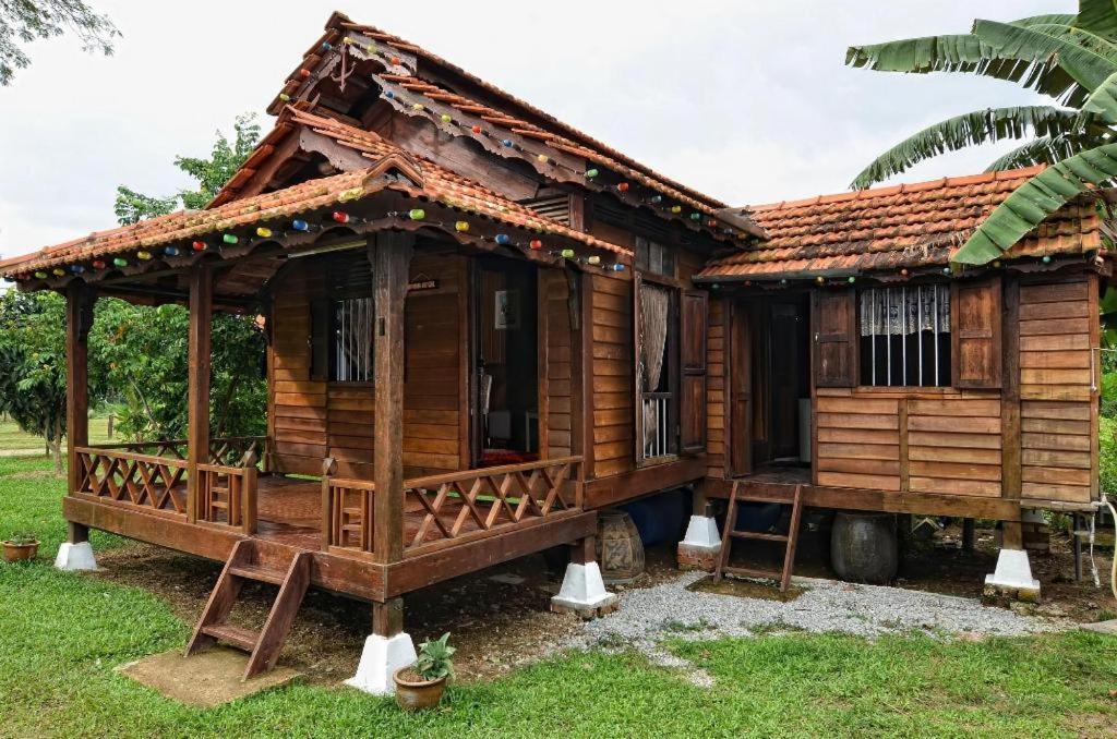 Hotel Oyo 90745 Desa Balqis 2*